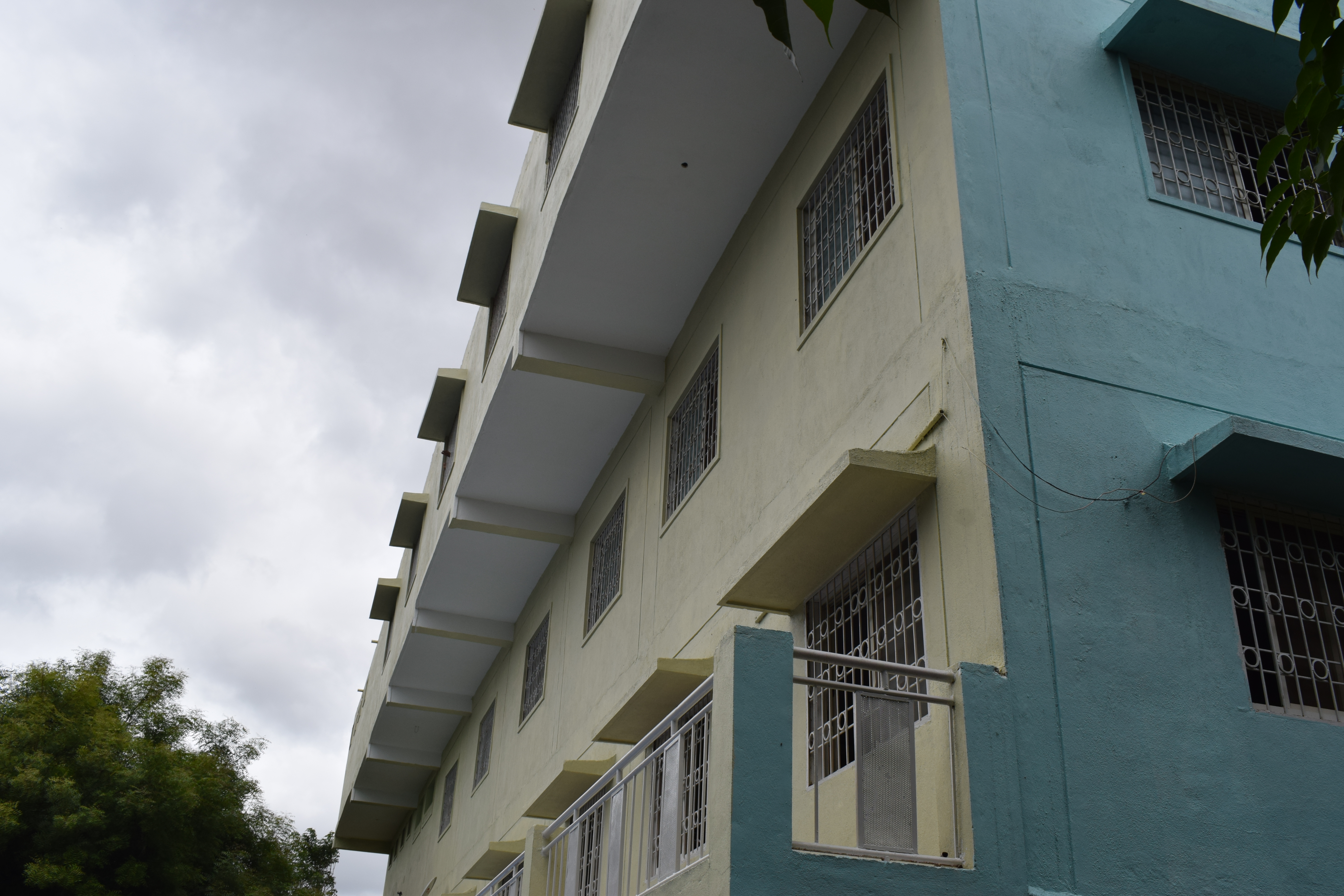 campus-img